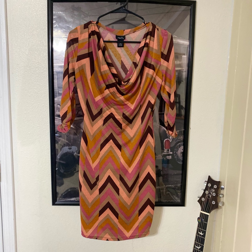 Beautiful spring or fall appropriate bodycon dress